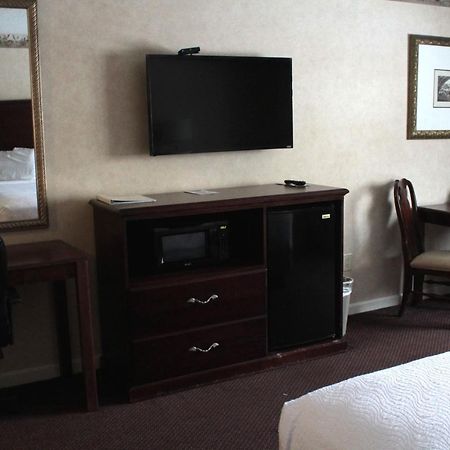 Shiretown Inn & Suites Houlton Buitenkant foto
