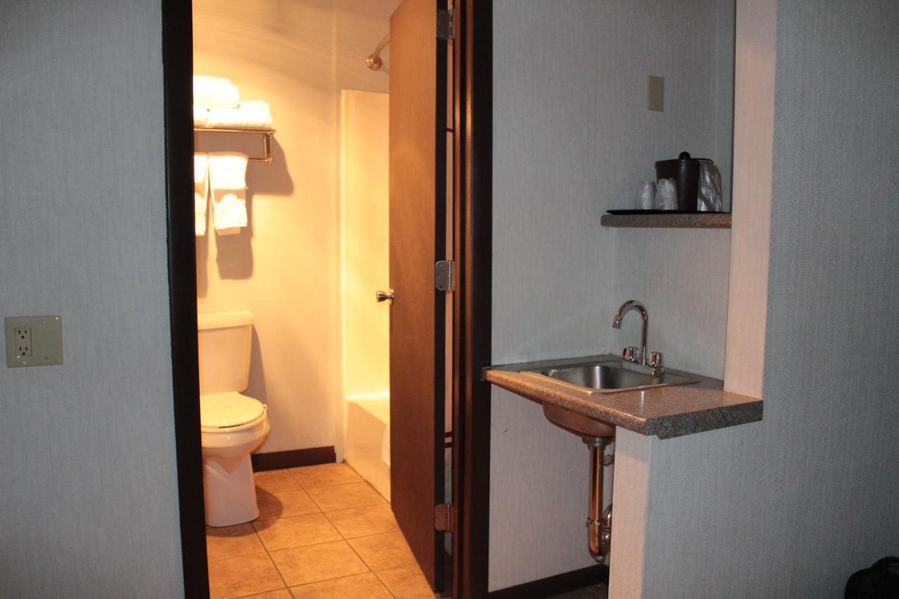 Shiretown Inn & Suites Houlton Buitenkant foto
